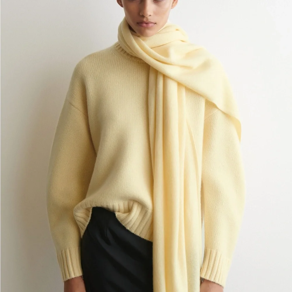 COS CHUNKY PURE CASHMERE CREW-NECK SWEATER medium butter yellow 2025 - Picture 4 of 8